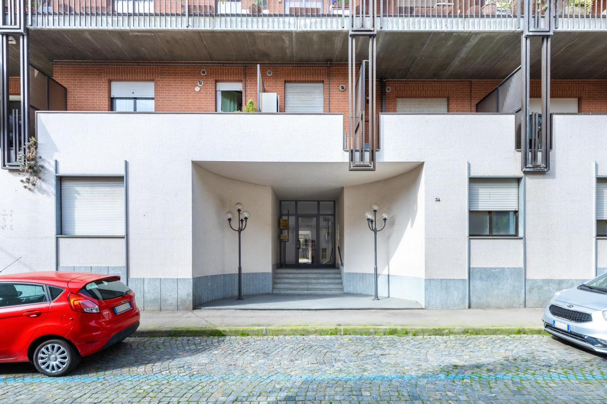 C8 Apartments Asti Buitenkant foto